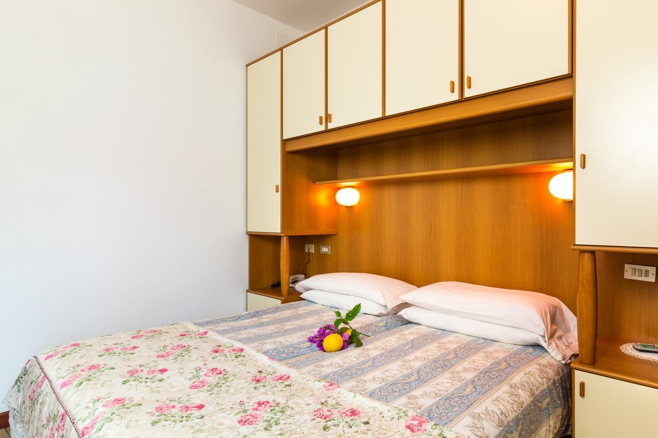 Hotel Riviera Limone sul Garda Buitenkant foto