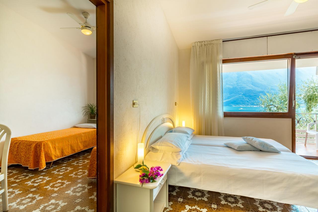 Hotel Riviera Limone sul Garda Buitenkant foto