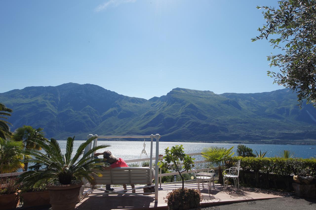 Hotel Riviera Limone sul Garda Buitenkant foto