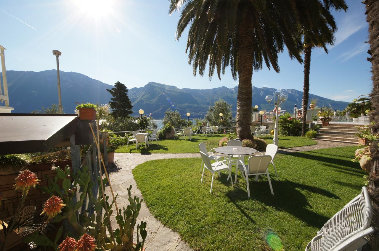 Hotel Riviera Limone sul Garda Buitenkant foto