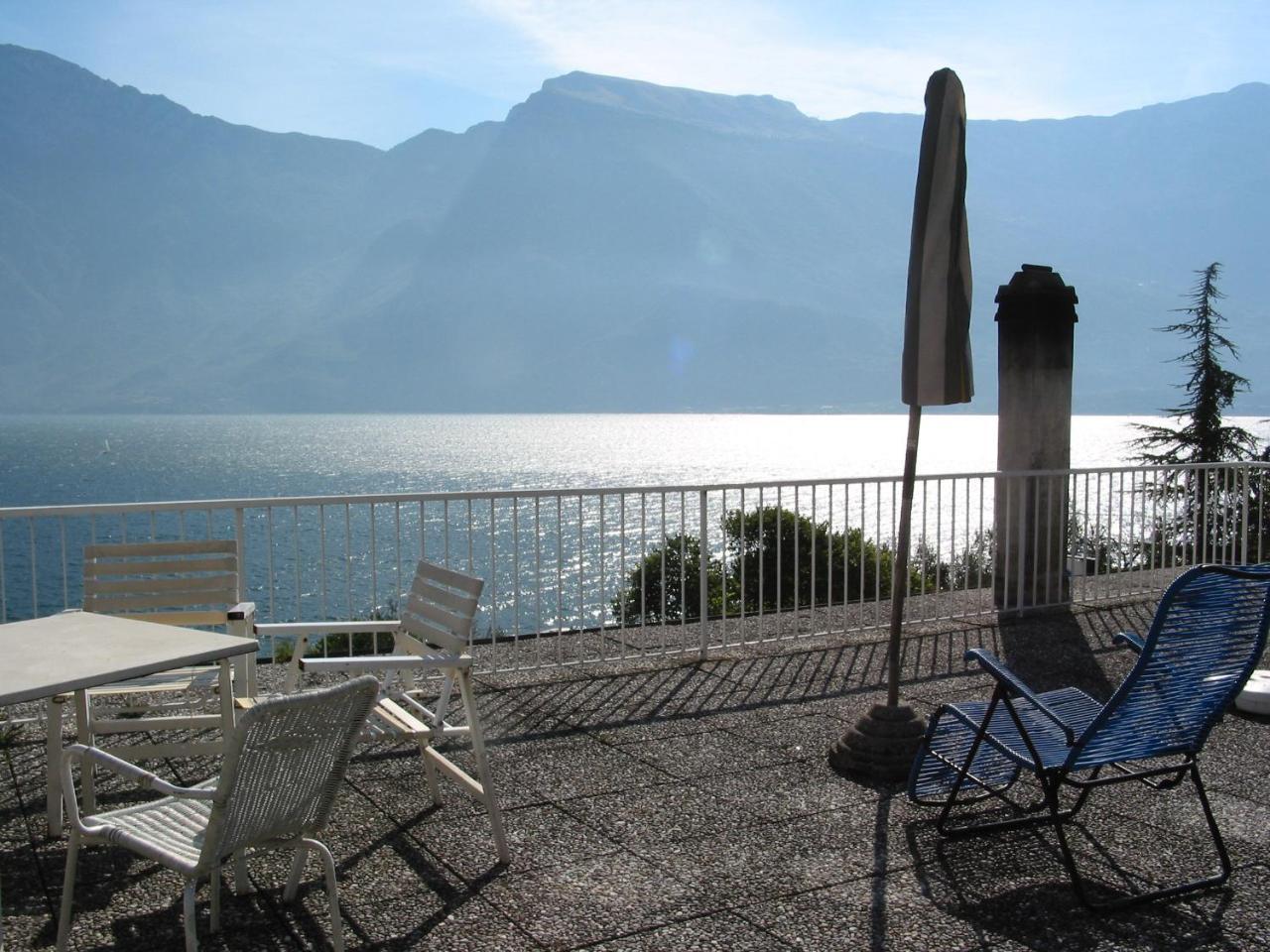 Hotel Riviera Limone sul Garda Buitenkant foto