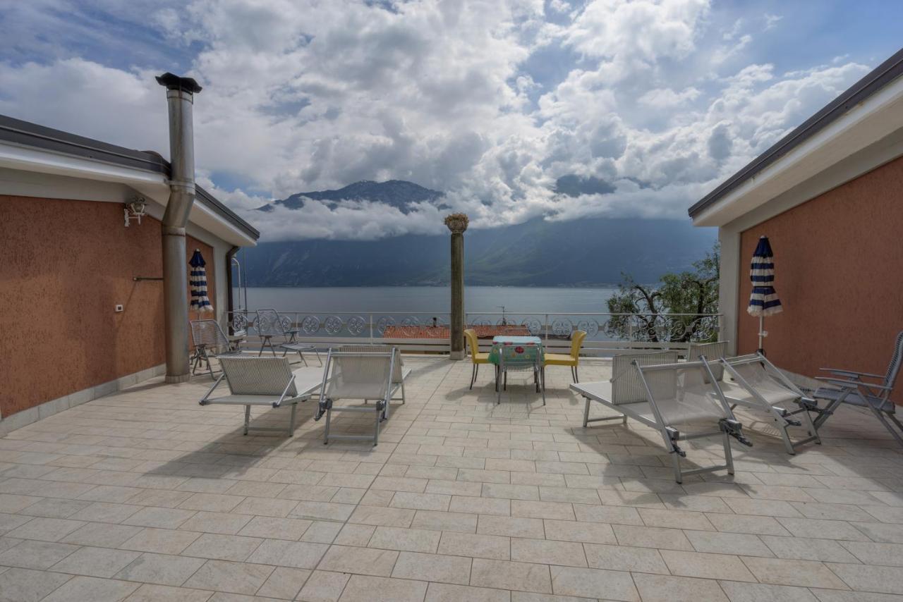 Hotel Riviera Limone sul Garda Buitenkant foto