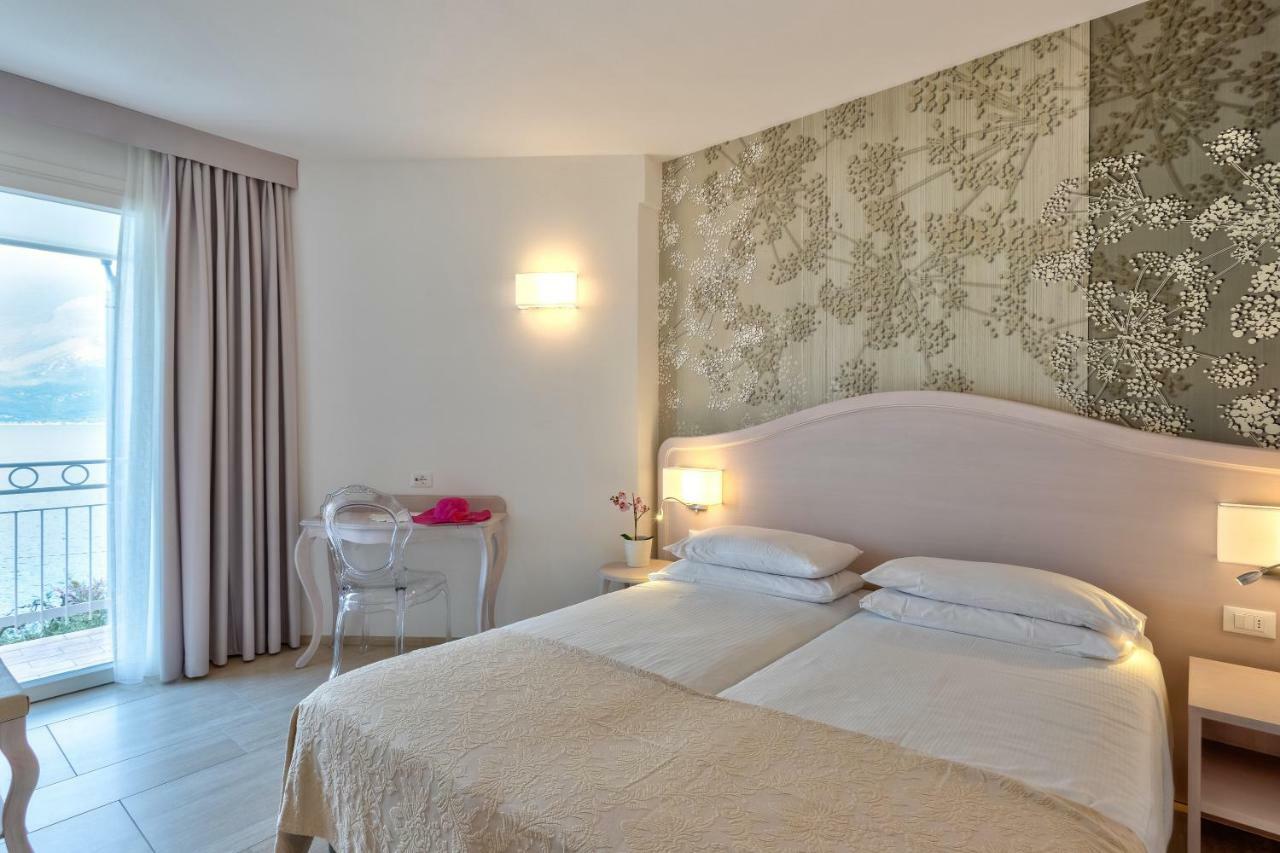 Hotel Riviera Limone sul Garda Buitenkant foto