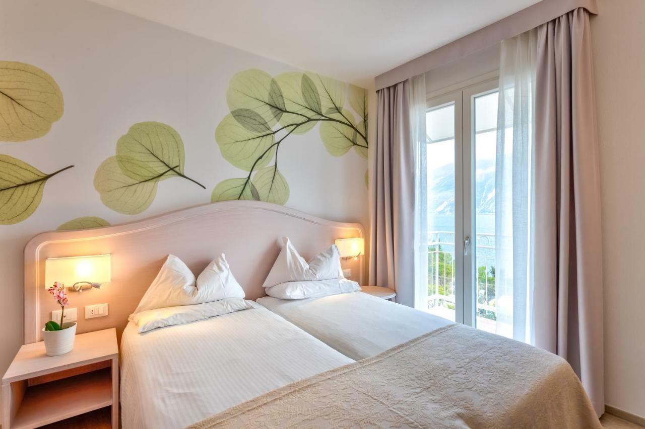 Hotel Riviera Limone sul Garda Buitenkant foto