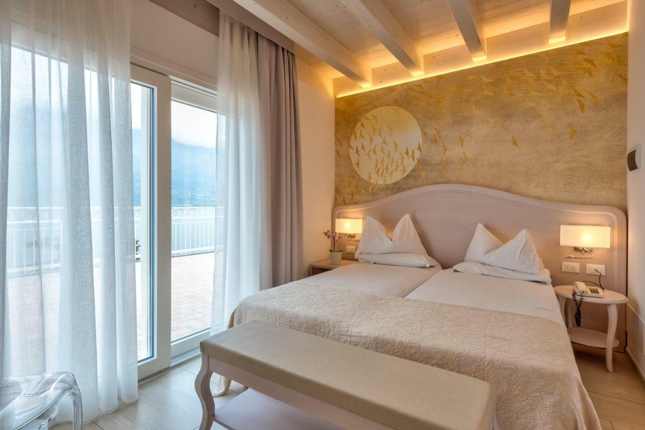 Hotel Riviera Limone sul Garda Buitenkant foto